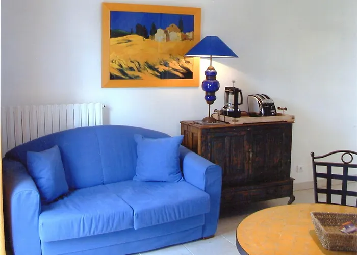 Residence Hoteliere La Marine